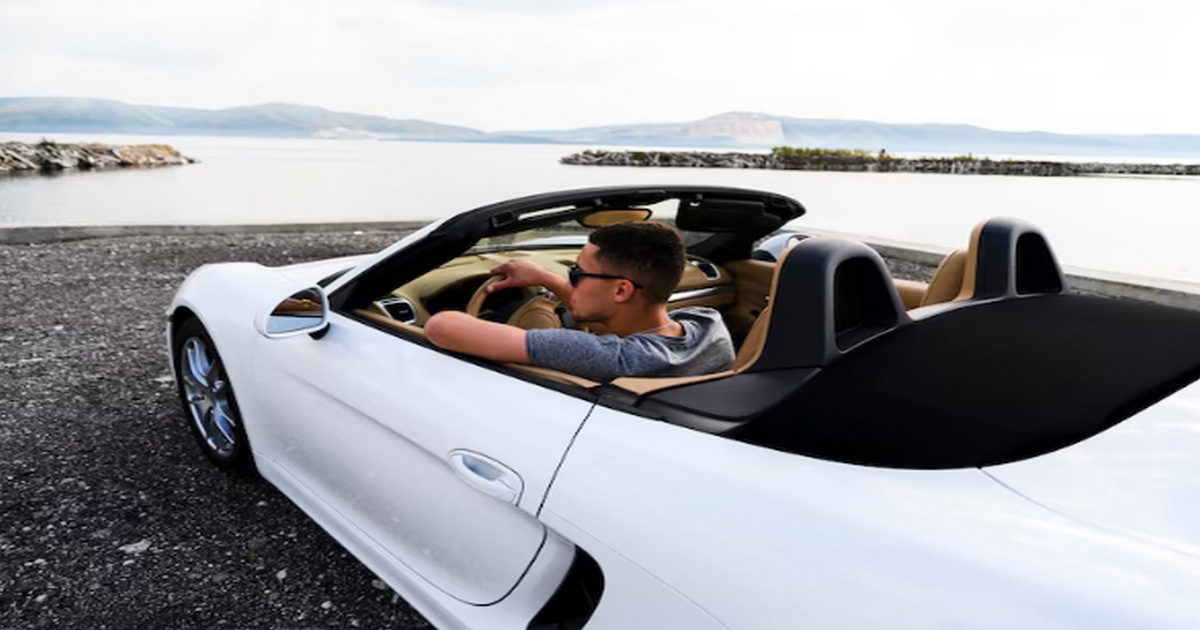 Choose Between a Roadster and a Convertible